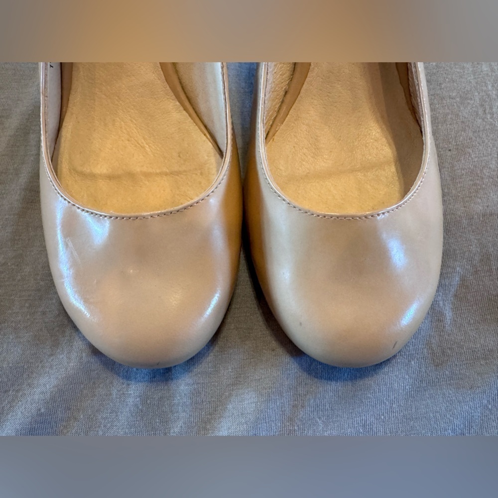 Michael Kors Nude Beige Leather Slingback Round Toe Kitten Heel Shoes Sz 7.5 - Picture 2 of 10